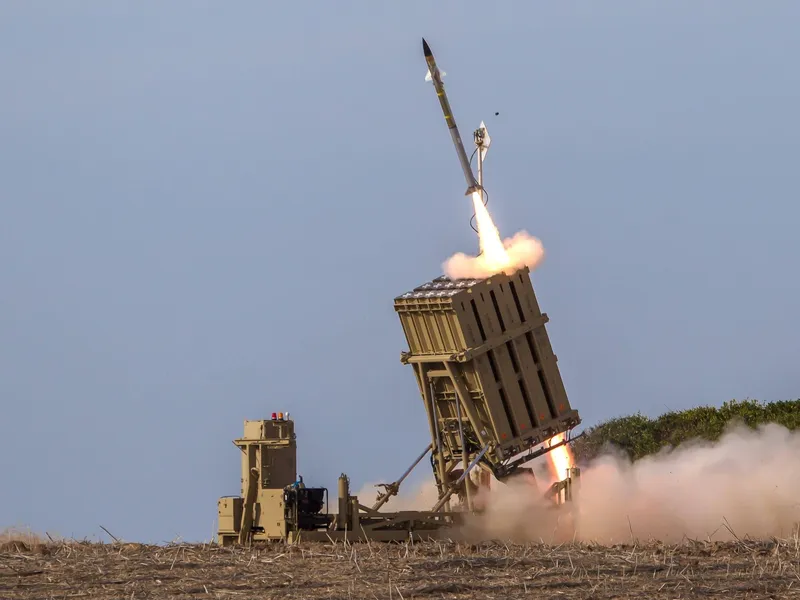 MApN cumpără rachete antiaeriene din Israel. Alegem între Iron Dome sau Spyder. Preț, 2.038.000.000€